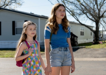 PANIC, from left: Kariana Karhu, Oliva Welch, 'Traps', (Season 1, ep. 103, aired May 28, 2021). photo: Matt Lankes / ©Amazon / Courtesy Everett Collection