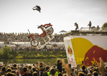 Winners DIE FLUEGELMUETTER perform during the Red Bull Flugtag 2021 in Vienna, Austria on September 26, 2021