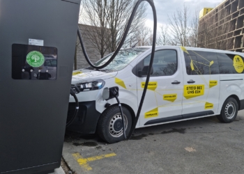 Für die Zukunft der E-Mobilität gerüstet: Der E-Ladepark bei der Unternehmenszentrale der i+R Gruppe in Lauterach.