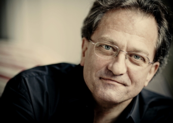 Gérard Korsten wirkte von 2005 bis 2018 als Chefdirigent des Symphonieorchester Vorarlberg. Copyright: Marco Borggreve