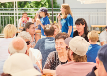 Bei schönstem Wetter ging das „Fest der Generationen“ über die Bühne. Bilder: Miro Kuzmanovic