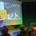 Evelyne Bermann sprach vor der gesamten Schule. © Bandi Koeck