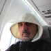 Autor Wolfgang Godai und die eisige Klimaanlage bei Air Tahiti