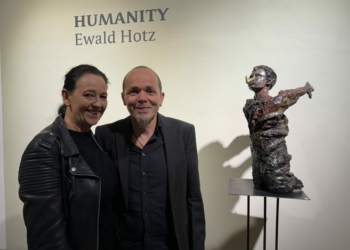 Ewald Hotz mit Gattin. Fotos: Bandi Koeck