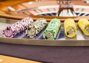 https://pixabay.com/de/photos/roulette-gl%C3%BCcksspiel-spielbank-1253626/ ©meineresterampe