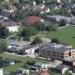 Neue und alte Volksschule Altenstadt. Fotos: Werner Schatzmann