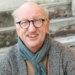 Am 6. Mai 2024 um 19 Uhr referiert der bekannte Familienberater Jan Uwe Rogge zum Thema „Warum Raben die besseren Eltern sind“ im Gemeindesaal Brand. Foto: Jan-Uwe Rogge