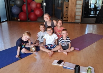 Kinderyoga © Angelika Frick