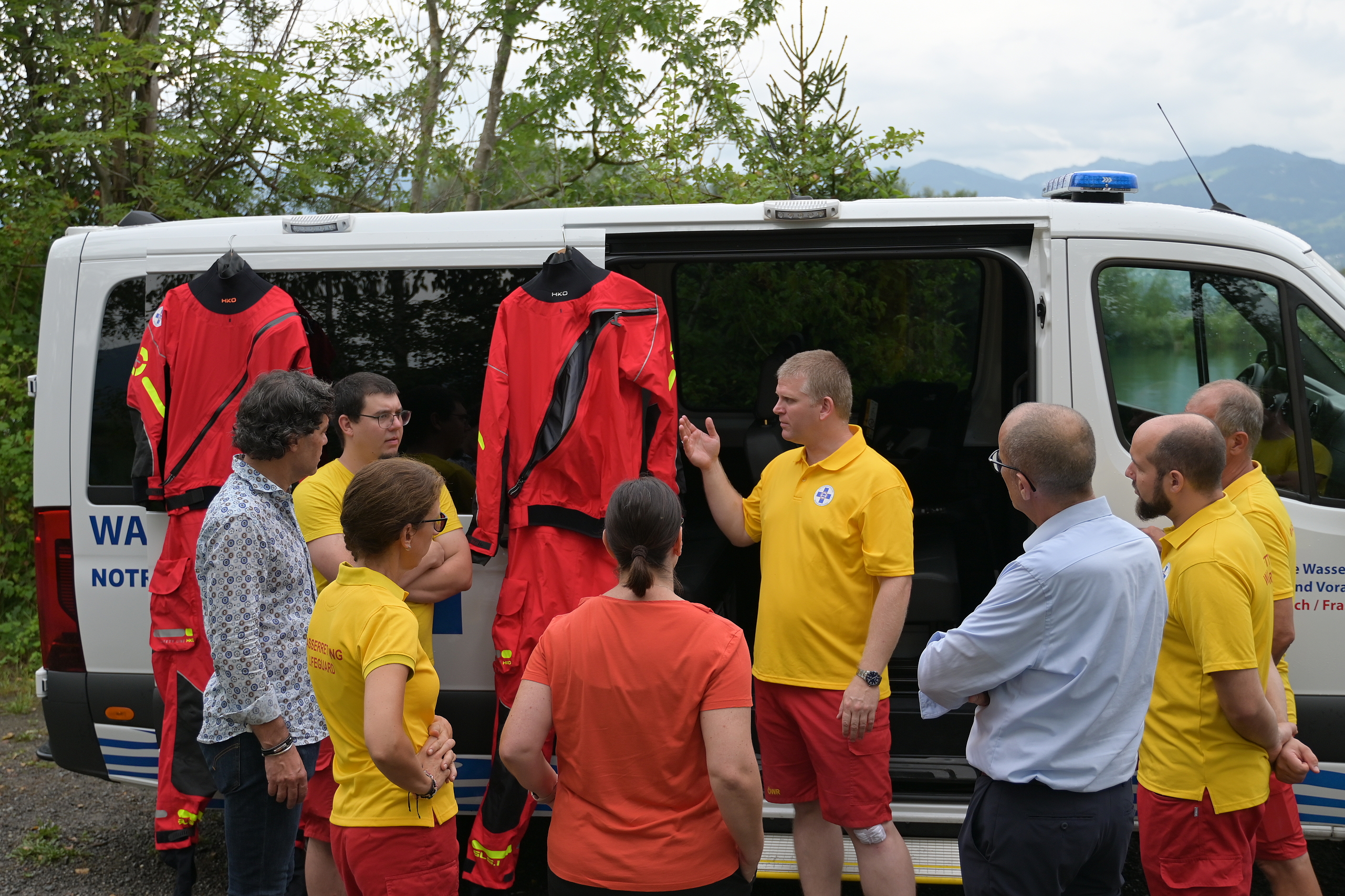 Übergabe Ausrüstung Wasserrettung © Stadt Feldkirch