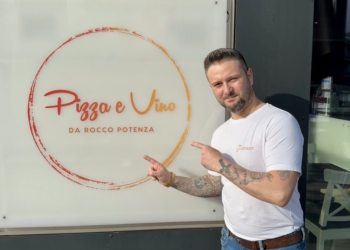 Rocco Potenza vor seinem Lokal in Vaduz. Fotos: Bandi Koeck