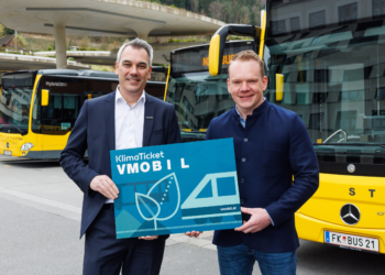 Verkehrsverbund Vorarlberg Geschäftsführer Christian Hillbrand und Landesstatthalter Christof Bitschi.