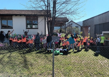 Die Kinder aus dem Kindergarten Im Grisseler waren mit großem Engagement bei der Sache.