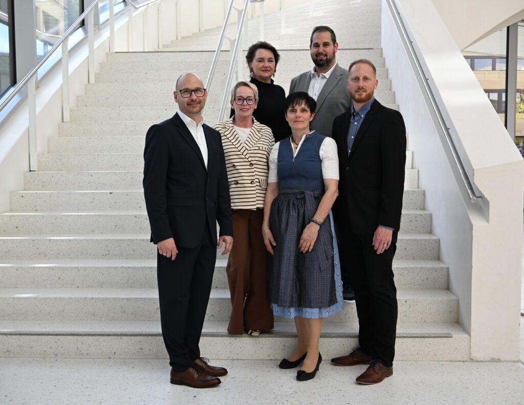 Die Ortsvorsteherinnen und Ortsvorsteher: Daniel Peter (Tosters), Silvia Fröhle (Nofels), Elisabeth Pucher (Innenstadt, Tisis), Judith Heeb (Gisingen), Johannes Schelling (Altenstadt) Matthias Mathis (Levis).