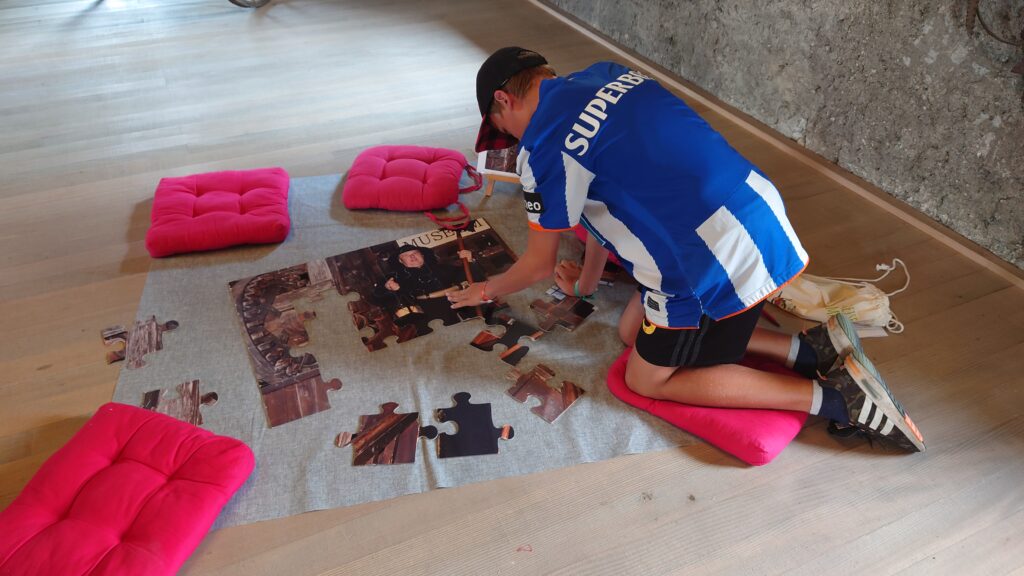 Puzzlezeit im Museum Schattenburg.