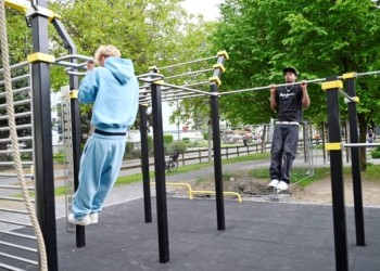 Beliebt bei Jugendlichen: die neue Calisthenics-Anlage am Holzplatz Rankweil © Marktgemeinde Rankweil