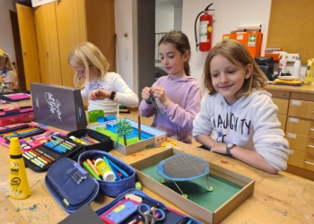 Die Volksschulkinder visualisierten ihre Ideen für den Generationenpark in Form von kreativen Arbeiten. © Marktgemeinde Rankweil