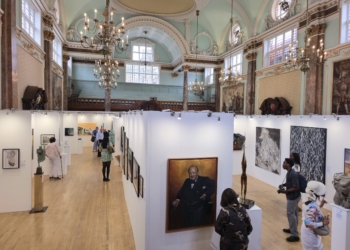 Karl Pont bei der London Art Biennale 2025. Fotos: Privat