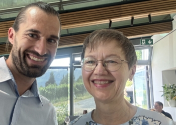 Chefredakteur Bandi Koeck mit Regierungschefin Brigitte Haas in Vaduz. Foto: Gsi.News