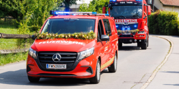 Fahrzeugsegnung Feuerwehr Tisis © Land Vorarlberg/Bernd Hofmeister