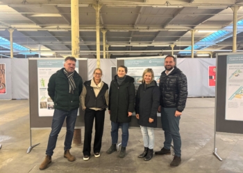 (v.l.n.r.): Herbert Bork (Geschäftsführer stadtland), Margit Schranz-Bstieler (Vertrieb F.M. Hämmerle), Brigitte Noack (Amt der Stadt Feldkirch), Stephanie Latzer (Stadtplanung), Tobias Forer-Pernthaler (Vorstand F.M. Hämmerle)
Copyright: F.M. Hämmerle/Vanessa Furxer