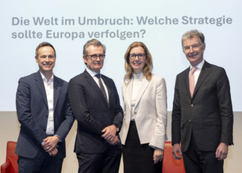 Martin Frick, Leiter Amt für Auswärtige Angelegenheiten, Botschafter Christian Wenaweser, Regierungschefin-Stellvertreterin Sabine Monauni und Christoph Heusgen, ehemaliger Vorsitzender der Münchner Sicherheitskonferenz. (Quelle. IKR/Tatjana Schnalzger)