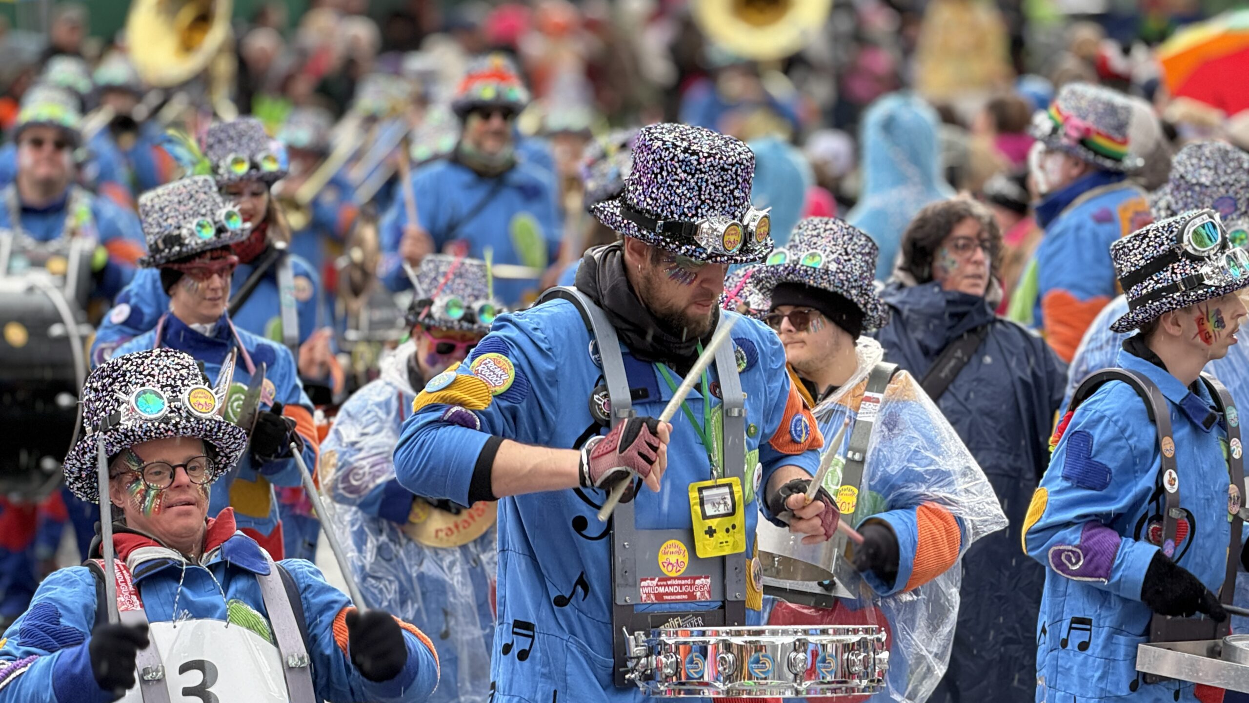 Faschingsumzug in Mauren. Fotos: Bandi Koeck