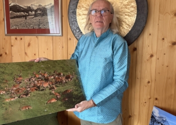 Hobbyfotograf Michael Benvenuti zeigt das Bild des Anstoßes. Foto: B. Koeck