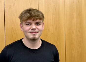 Noah Lokaj hat die dreijährige Lehre als Anlagenführer absolviert. Foto: Bandi Koeck