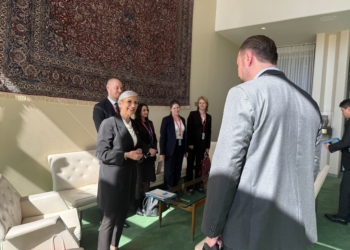 Am Rande der 70. Frauenrechtskommission der Vereinten Nationen (CSW) in New York tauschte sich Gesellschafts- und Justizminister Emanuel Schädler mit Österreichs Justizministerin Anna Sporrer aus. Bild: IKR