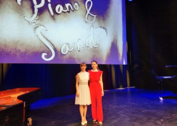 ©L.G.
Pianistin Sabina Hasanova & Sandkünstlerin Anna Vidyaykina