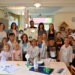 Kinder und Pädagoginnen des Kindergarten Montfort mit Bianca Bitschnau-Schagginger (Marktgemeinde Rankweil), Bgm. Katharina Wöß-Krall, Norbert Preg (MINT-Region Vorderland / am Kumma), Elisabeth Graf (WK Vorarlberg). © Marktgemeinde Rankweil