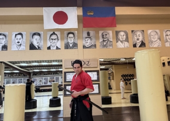 Metin Kayar, die lebende Legende, in seinem wunderschönen Dojo in Nendeln. Fotos: Bandi R. Koeck