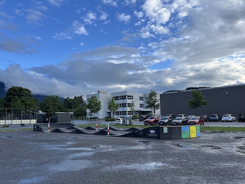 Die Pumptrack in Gisingen steht den Kindern und Jugendlichen den ganzen Sommer über zur Verfügung. Foto: Stadt Feldkirch