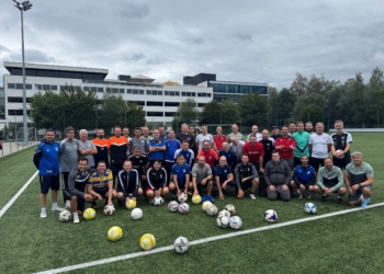 Die Teilnehmenden der J+S Weitebildung Fussball. Foto: Roman Wild