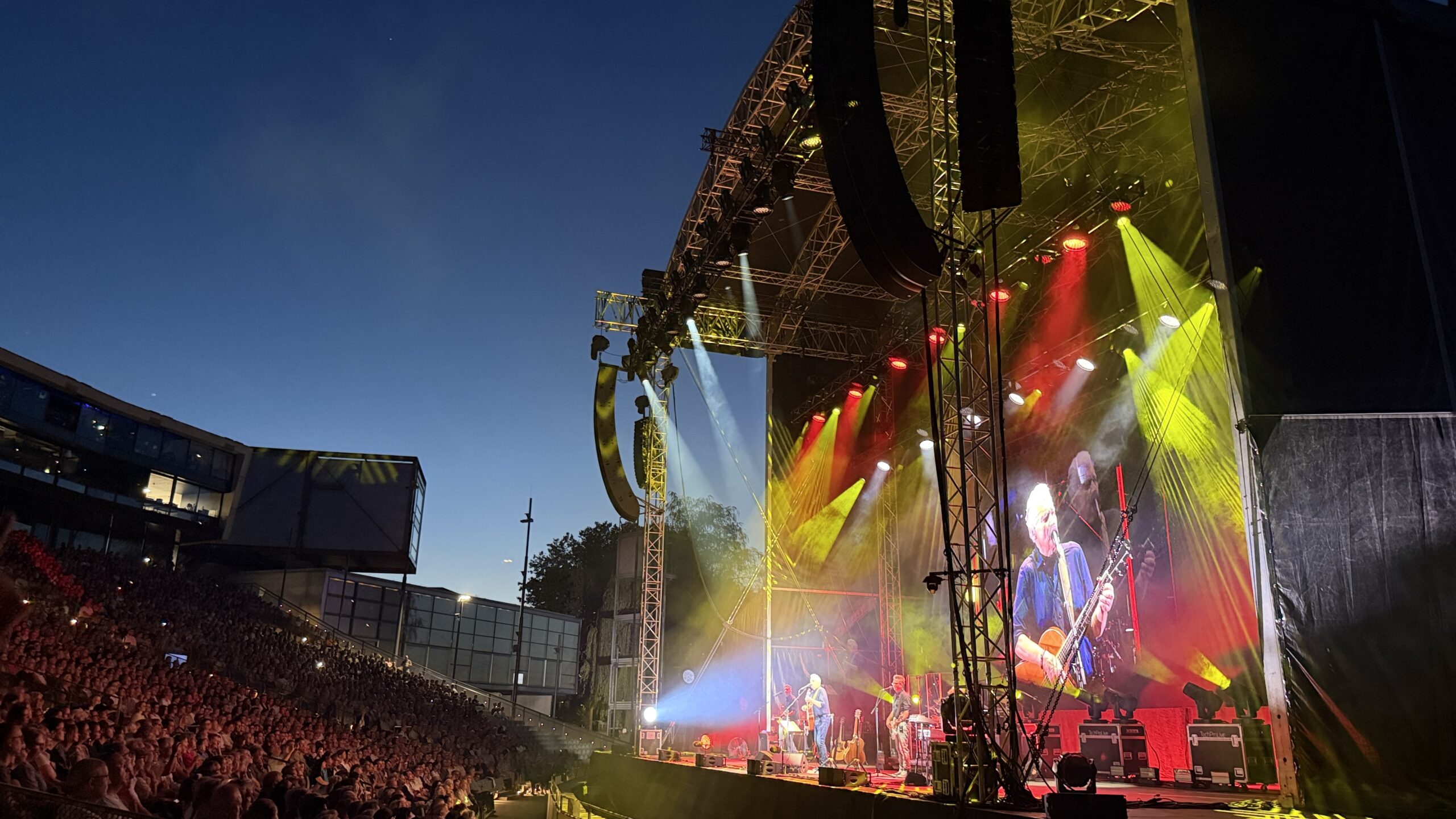 Rainhard Fendrich und Band live auf der Seebühne Bregenz. Foto: Bandi Koeck