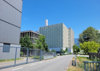 Auf dem Betriebsgelände der Rondo Ganahl AG soll ein Kraftwerk für eine zukunftsfähige Energieversorgung entstehen. Bildrechte: Rondo Ganahl