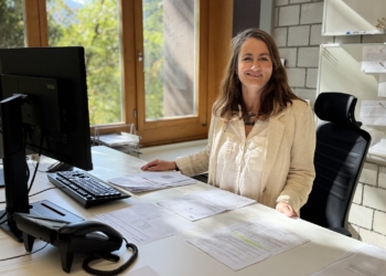 Mag. Julia Marte-Schwald in einem ihrer Schulleiterbüros am Schulstandort Eschen. Fotos: Bandi Koeck